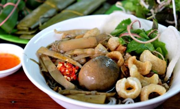 ẩm thực Gia Lai, bún cua thối, đặc sản