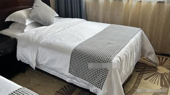 khách sạn, tấm vải giường khách sạn