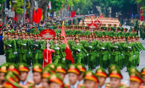  diễu binh diễu hành Quốc khánh 2/9,  bắn pháo lễ 2/9