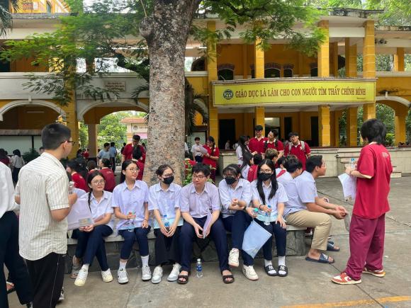 Luật BHYT, Mức đóng BHYT của học sinh, sinh viên
