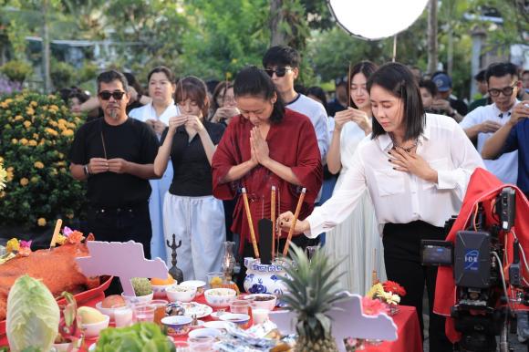Sao Việt 12/8, tin sao việt mới nhất