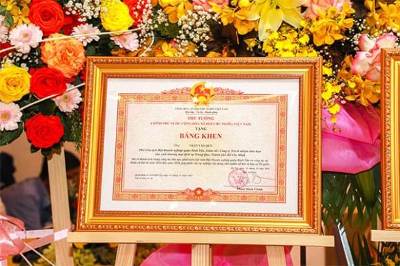 Tiền thưởng công chức, bằng khen của thủ tướng chính phủ, nghị định 152