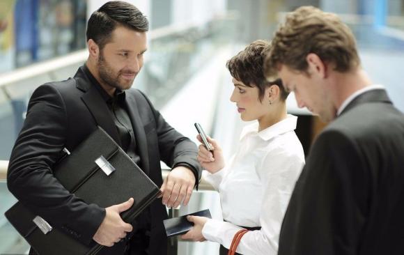 cách thăng tiến chốn công sở, cách không bị bắt nạt chốn công sở