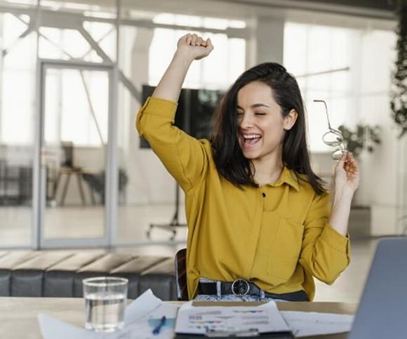nhân sự, thăng chắc, đề bạt nhanh nhất, người thăng chức nhanh nhất, môi trường công sở, người thăng tiến nhanh nhất