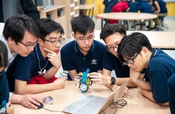 nhóm ngành STEM, ngành học, ngành học hot, điểm chuẩn đại học 2025