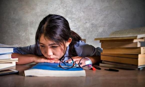 chuyên gia tâm lý người Mỹ Reem Raouda, kiểm soát cảm xúc, cách nuôi dạy con