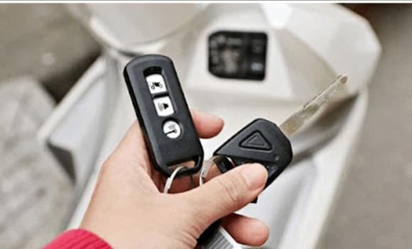  mượn xe, cầm xe, vi phạm pháp luật, chiếm đoạt tài sản