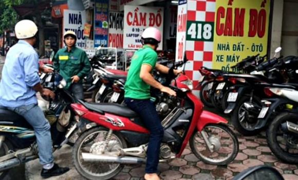  mượn xe, cầm xe, vi phạm pháp luật, chiếm đoạt tài sản