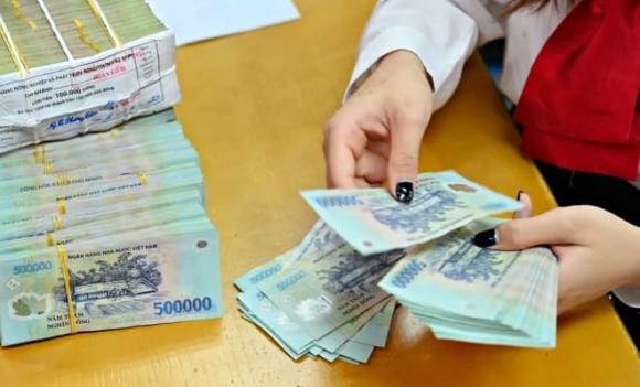  Lương viên chức, tăng lương, bảo hiểm thất nghiệp 