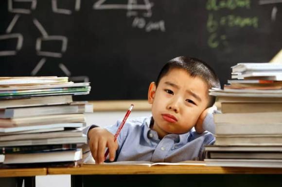 trẻ học thêm, học tập, trẻ học, 