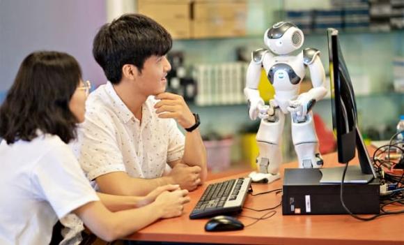 ngành Khoa học máy tính, Kỹ thuật máy tính, Trí tuệ nhân tạo, AI, Công nghệ thông tin, Y Dược, Sư phạm, điểm chuẩn