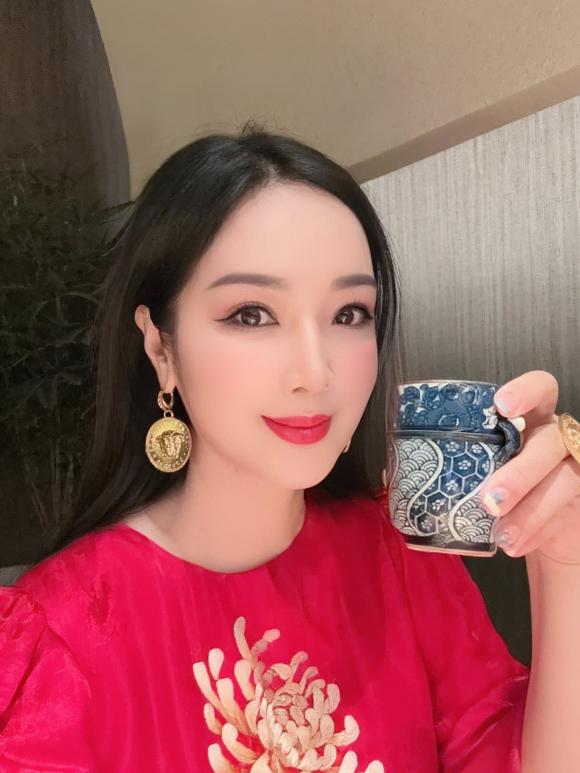 Sao Việt 17/8, tin sao việt mới nhất