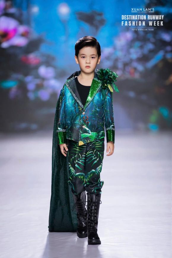 Sao Việt 17/8, tin sao việt mới nhất