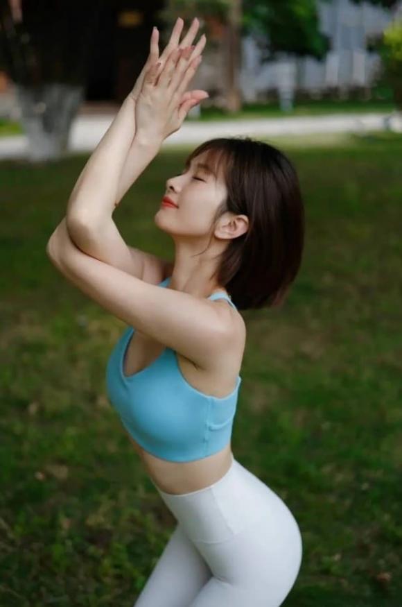 đàn ông thích phụ nữ tập Yoga, Yoga