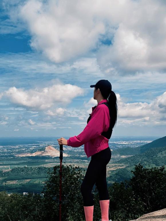 Sao Việt 18/8, tin sao việt mới nhất
