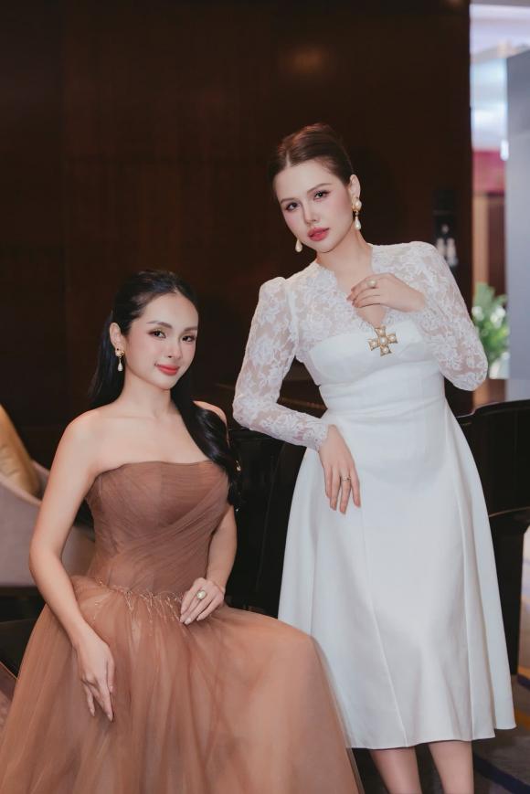 Sao Việt 18/8, tin sao việt mới nhất