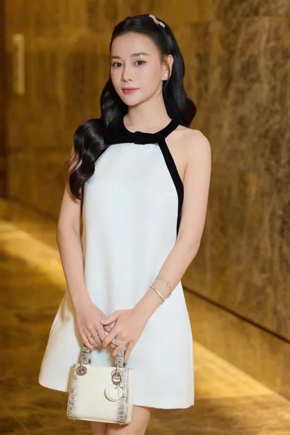 phương oanh, sao việt, diễn viên phương oanh 