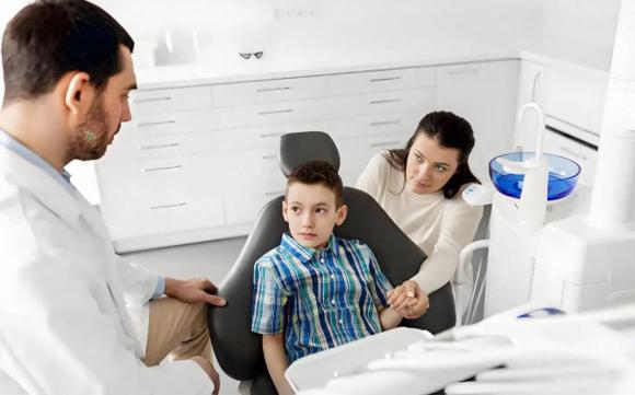 Gia đình giàu nghèo nhìn từ con cái, trẻ tự ti