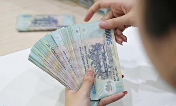 ngân hàng, lãi suất, Gửi tiền tiết kiệm 