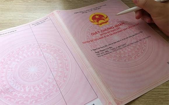Cấp sổ lần đầu, ghi nợ tiền sử dụng đất, Luật đất đai