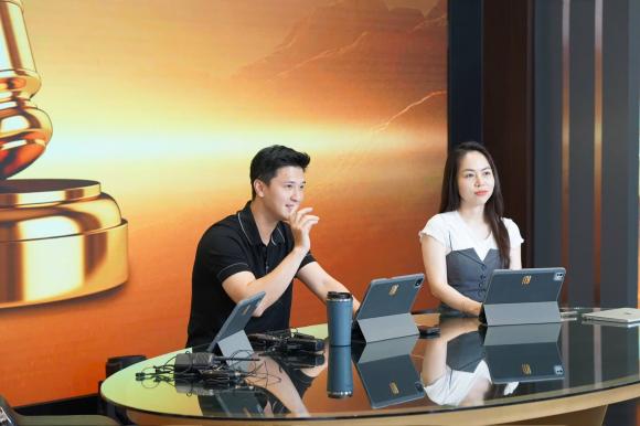 Sao Việt 20/8, tin sao việt mới nhất