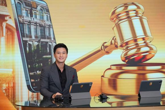 Sao Việt 20/8, tin sao việt mới nhất