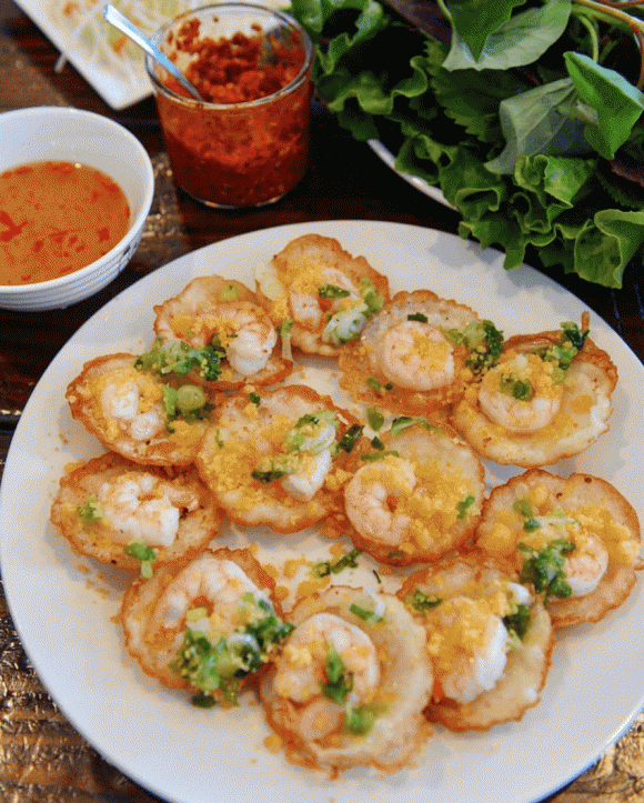 10 món bánh có tên gọi kỳ lạ nhất Việt Nam, bánh pía