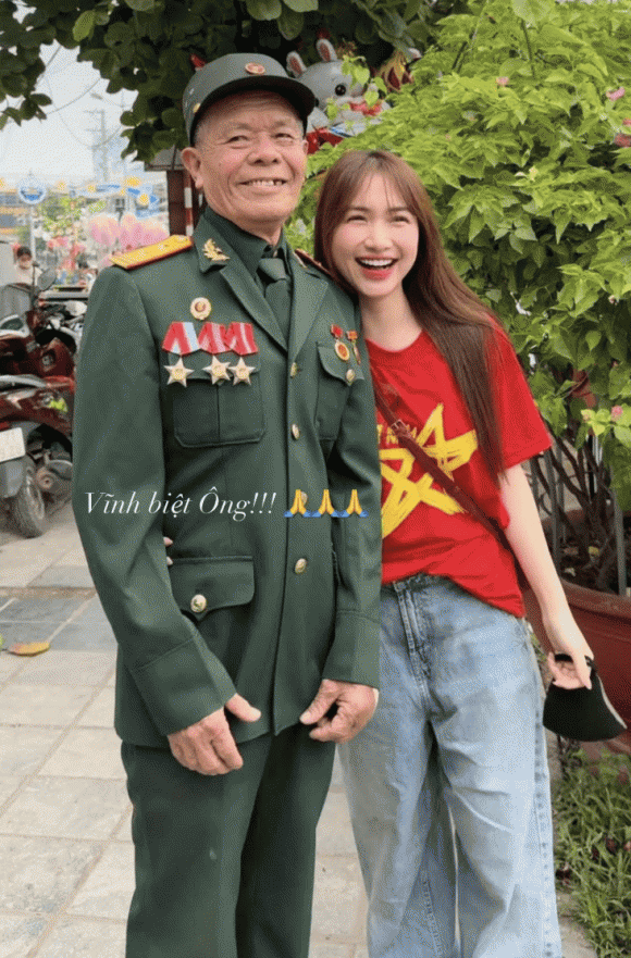 Hoà Minzy, ông nội Hoà Minzy, sao Việt 