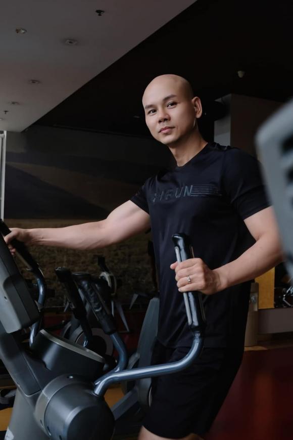 ca sĩ Phan Đinh Tùng, sao Việt