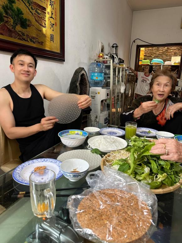Sao Việt 23/8, tin sao việt mới nhất