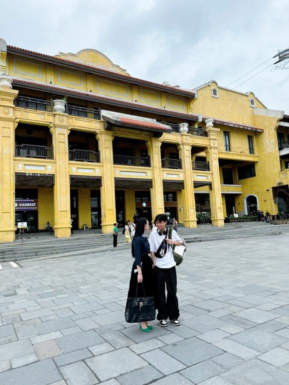 Sao Việt 24/8, tin sao việt mới nhất