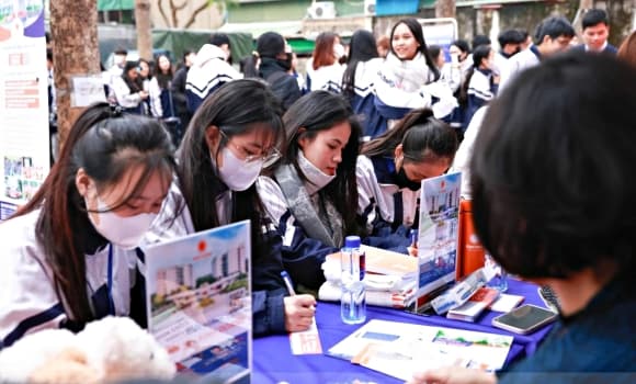 ngành học, học phí, nhóm ngành học được miễn học phí