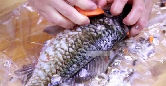 Công dụng của cá, loại cá không nên mua, Cá có lớp nhớt dày, đục