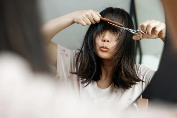 cắt tóc, kiểu tóc tháng cô hồn, đại kỵ về tóc, tóc đẹp, cấm kỵ liên quan đến tóc