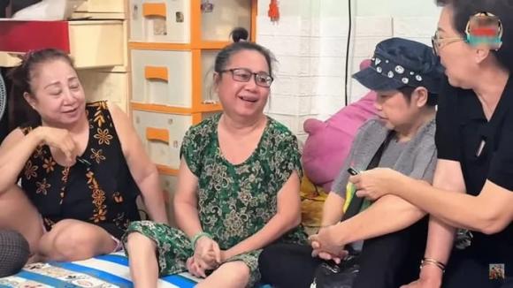 Phi Phụng, Phương Dung, Thái Thanh Hằng, sao Việt