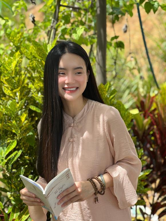 Angela Phương Trinh, Phương Trang, em gái Angela Phương Trinh, sao Việt