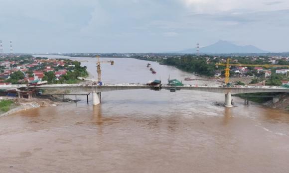  cầu Phong Châu mới,  hợp long cây cầu hơn 600 tỷ 