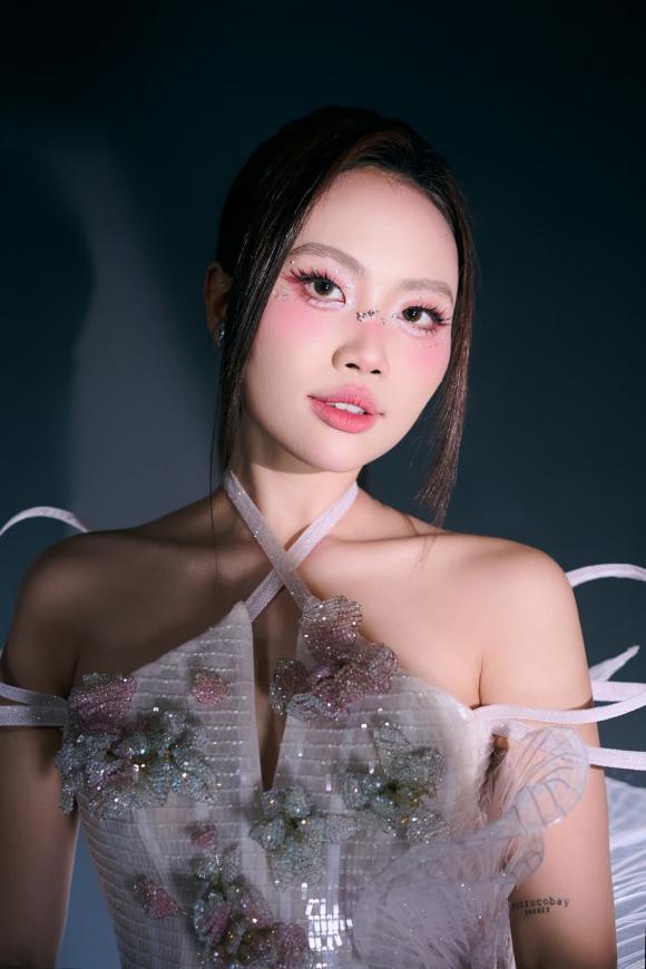 Sao Việt 27/8, tin sao việt mới nhất