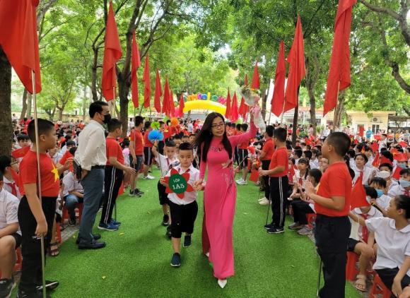 giáo viên, giáo viên đón tin vui, kiến thức