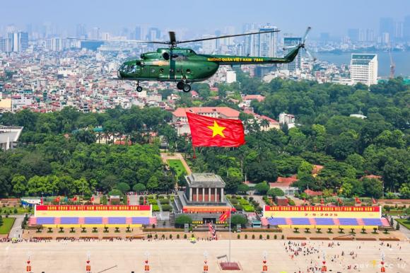 trực thăng kéo cờ, vị trí xem trực thăng kéo cờ, xem diễu binh