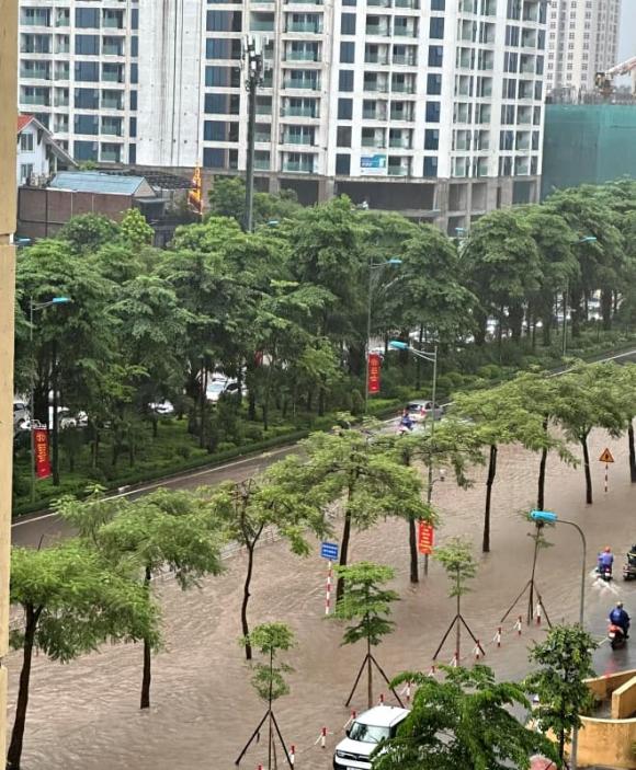 Khu nhà giàu Ciputra, biệt thự trăm tỷ, ngập lụt