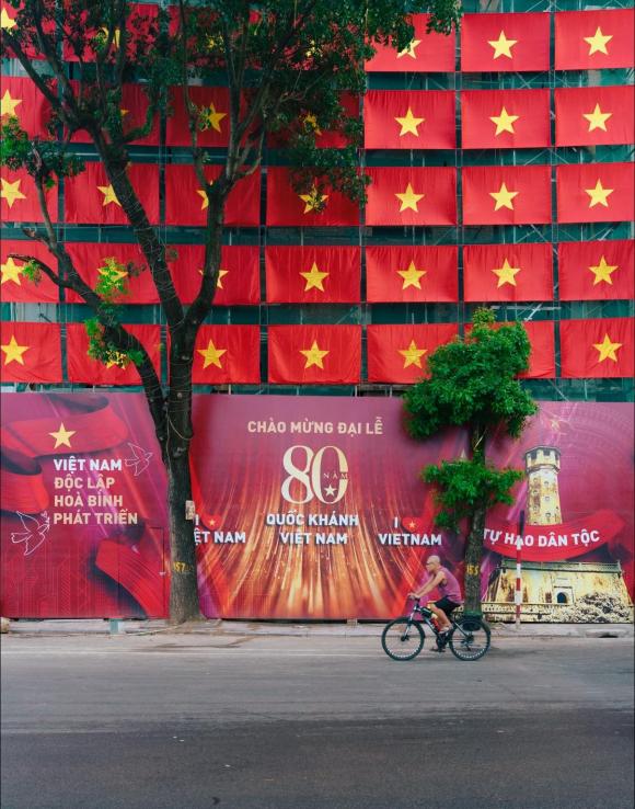 Hàm cá mập, Quốc khánh, kiến thức