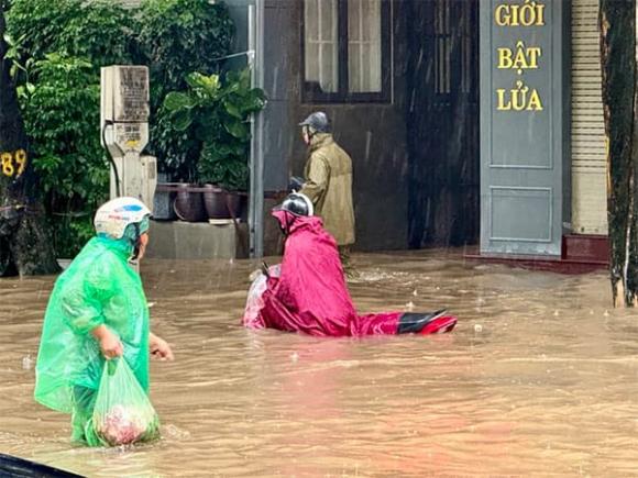 bão số 5 Kajiki, Mưa kéo dài ở miền Bắc, Ngập lụt