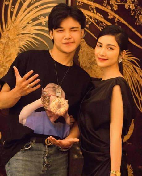 ca sĩ Hòa Minzy, sao Việt