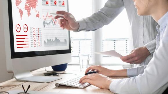 Ngành học khát nhân lực, bác sĩ, kỹ sư công nghệ thông tin