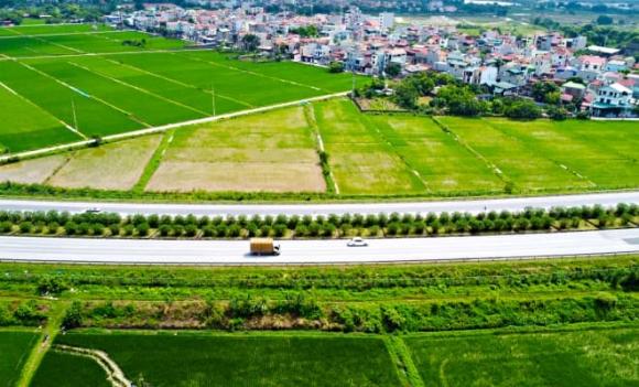  cầu Tứ Liên, Đại đô thị Vinhomes Global Gate, sân bay lớn nhất miền Bắc, cao tốc Hà Nội – Thái Nguyên