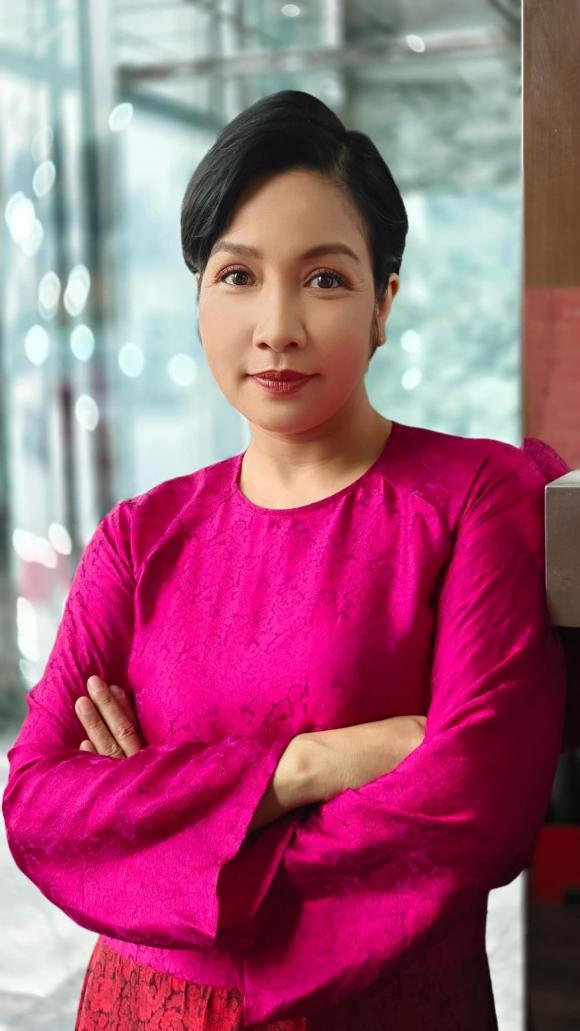 sao Việt đổ thủ khoa, Đinh Ngọc Diệp, diva Mỹ Linh, ca sĩ Hoàng Hải, Dương Hoàng Yến, Văn Mai Hương, Mỹ Tâm, Hoàng Thùy Linh