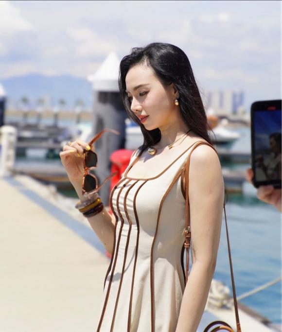 sao Việt đổ thủ khoa, Đinh Ngọc Diệp, diva Mỹ Linh, ca sĩ Hoàng Hải, Dương Hoàng Yến, Văn Mai Hương, Mỹ Tâm, Hoàng Thùy Linh