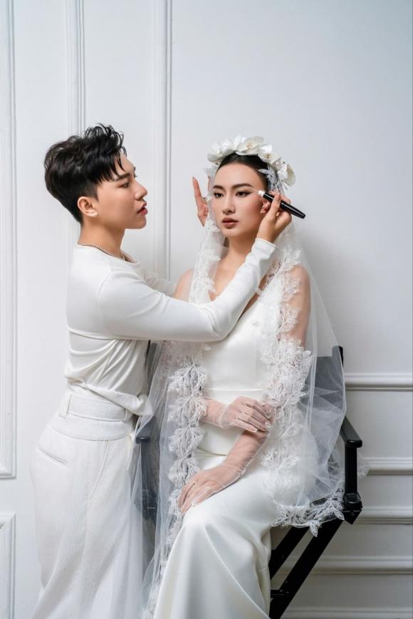 Phương Cao, Phun mày cưới