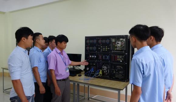 Ngành ‘xương sống’ của nền sản xuất, chỉ từ 22 điểm là đỗ: Tốt nghiệp được mời thẳng về làm, lương 60 triệu/tháng 1 Ngành ‘xương sống’ của nền sản xuất, ngành Kỹ thuật điều khiển và tự động hóa